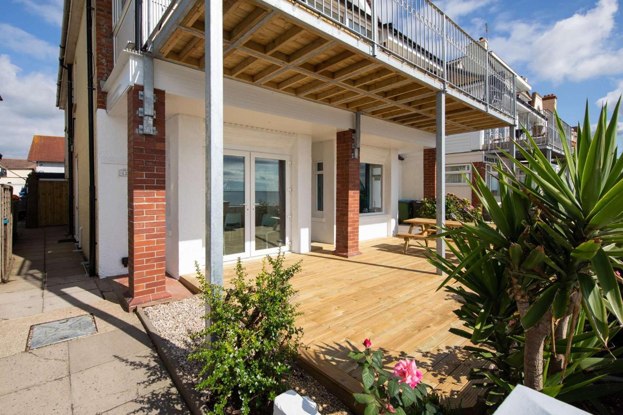 בוגנור רג'יס Absolute Beachfront With Decked Garden Oasis And Views מראה חיצוני תמונה